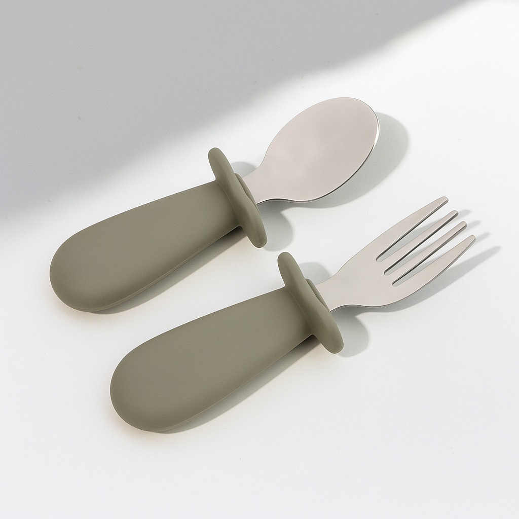 Ensemble de couverts ergonomique