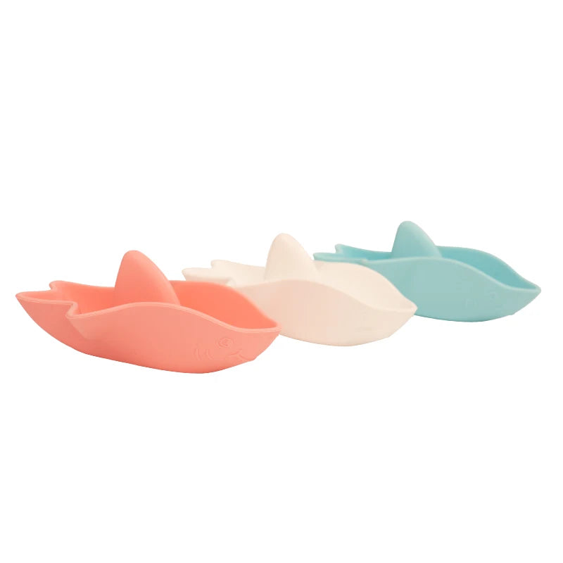 Jeux de bain bateau requin
