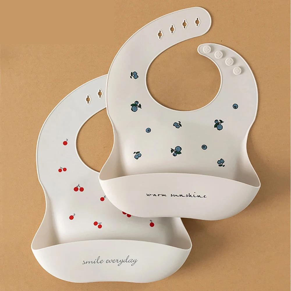 Patterned bib with collector