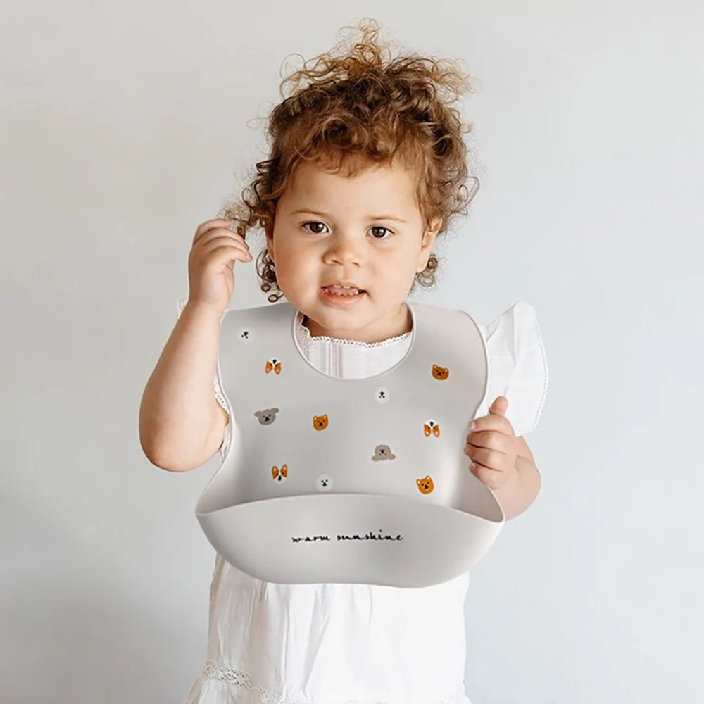 Patterned bib with collector
